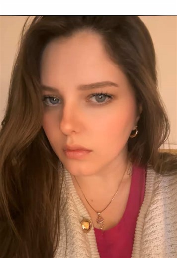 Courtney 🦢 (@courtneytakespics)’s videos with I'm not Pretty - JESSIA