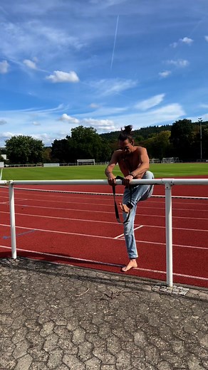 Day 98 Learning New Skill #calistenia #frontlever #frontlevertraining #newskill #progression #bodyweightworkout #gymnastics | Juan Garrote Sequera | Facebook