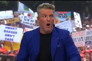 LSU Fans Bring NSFW 'Neck' Chant to ESPN College Gameday—and Pat McAfee’s Shocked!