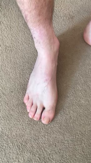Look at These dirty sweaty clammy trotters ready to be sniffed!! 👃💨🦶 custom content video calls all available active all day Dont miss out!! #rtverification #findom #rtgame #scallymaster #scallydom #chav #kissmyairs #sneakermaster #badmasterboys #cashmaster #cashslave #myslave