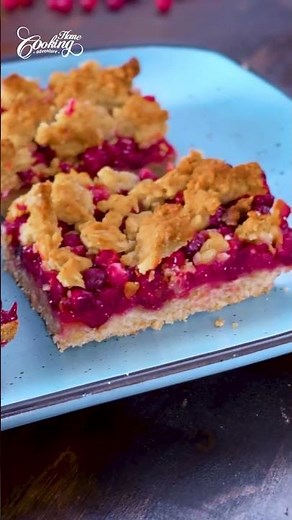 Irresistible Cranberry Crumble Bars!