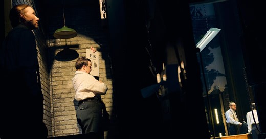 In ‘Mincemeat,’ the Crack Timing of Being Up or Going Down Together