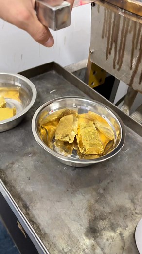 126K views · 2.7K reactions | Gold bar making process #goldbar #viral #gold | Radiant Gold | Facebook