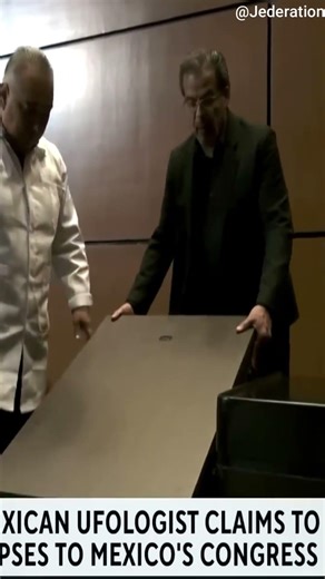 Mexican Alien needs to Chill with it #shorts