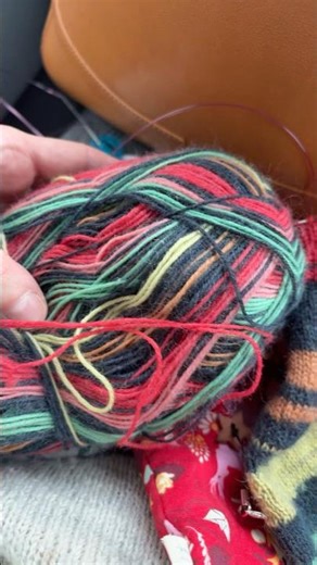 Car knitting 🧶 new yarn new cast on - kids socks 48 sts toe up #loveknitting #yarnspirations