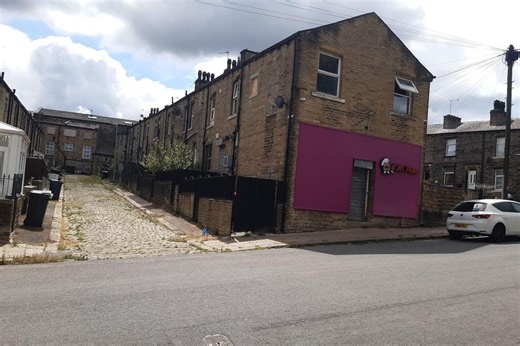 Long-shut Halifax shop on in quiet residential area set to become new takeaway