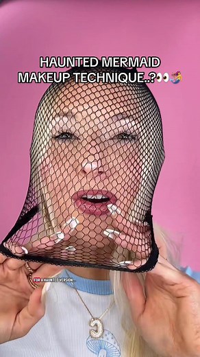 Haunted Mermaid Makeup Technique for Halloween Fun