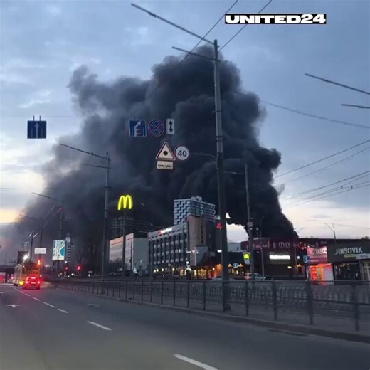 @The_Banned_Vids 🔴 BREAKING: Overnight Russian missile attack on Ukraine killed at least five in Kyiv, including a child.21 others were injured, including four first responders targeted in a double-tap strike, according to local authorities.