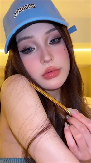 Thick lip tutorials are here, with detailed instruction.#makeup #makeuptutorial #fyp #foryou #makeupartist