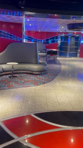 Club O2 and a question at the end of the video for parents. Please let me know your answer in the comments below. WYWH | John Heald