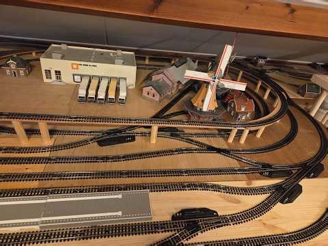 Vernieuwd baanontwerp met 't station, alvast deels tijdelijke perrons en spooruitsluiting locloods