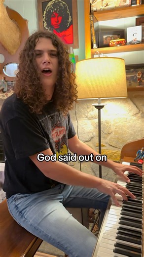 Here’s a little “Highway 61 Revisited” by Bob Dylan #bobdylan #highway61revisited #classicrock #piano Bob Dylan | Dylan Zangwill