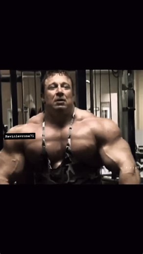 Unkrown king on Instagram: "🔥 Meet Markus Ruhl – a true titan of bodybuilding! 💪🌟 Standing tall with a massive, sculpted physique, Markus has dedicated his life to the pursuit of perfection in the gym. From his intense training routines to his disciplined diet, he exemplifies dedication, hard work, and relentless passion. 🏋️‍♂️🥗 His journey wasn’t overnight—years of grueling workouts, strict nutrition, and unwavering focus have transformed him into one of the most iconic bodies in the sport