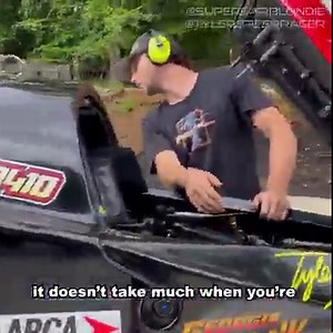 This is what happens when you put 10,000 horsepower on a small boat 😲 | Supercar Blondie