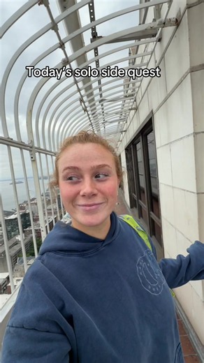 Spur of the moment decision but felt like I was cheating on the space needle #visitseattle #smithtower #sidequest