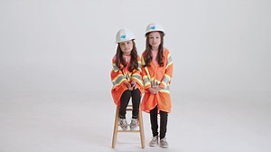 345K views · 11 reactions | ATTN DRIVERS. The Kids of Caltrans workers have a message for you…  Flashing 了Amber ‍♀️ Lights ‍♂️ Mean 了 Move  Over. #SlowDown #MoveOver #ItsTheLaw | Caltrans HQ | Facebook