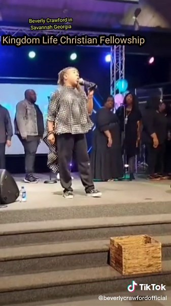 Beverly Crawford in concert in Savannah Georgia! #beverlycrawford #hesdoneenough #gospelmusic