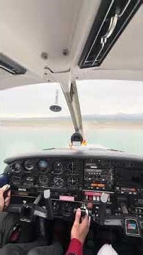 Approach into Caernarfon Airport RWY 07🛬