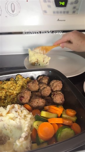 Xtrema® Ceramic Cookware on Instagram: "Leftovers just got easier with Xtrema. 💛 Did you know all of our cookware is microwave safe? It’s just one more way Xtrema makes cooking and reheating at home a little simpler (and healthier). 🌿"