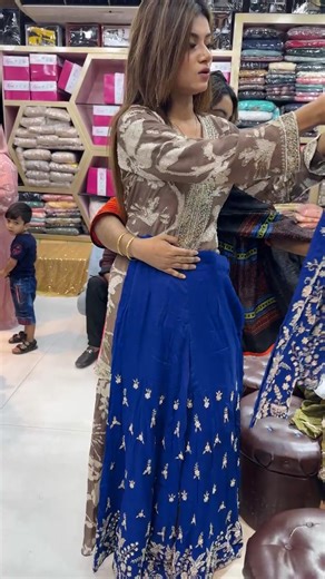 Fashion World on Reels