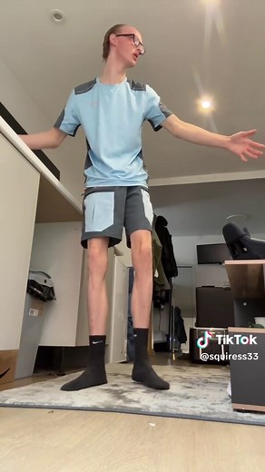 How to Learn Dance Moves from Blonde Tarts — Quick Guide