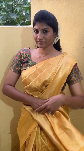 Pinky Bena on Instagram: "Mama🥰 Saree front: @hamsiastores Blouse: @sanasparlour2008"