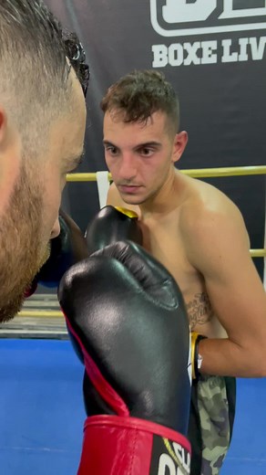 386K views · 2.5K reactions | Video offerto dallo store per pugili https://bit.ly/bl-combatarena #pugilato #boxeliveacademy #boxelive #boxingday #boxe #boxinglife #boxing | Boxe Live | Facebook