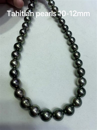 Seawater pearls, Tahitian pearls, 10-12mm, with very good natural color, very good luster, round, and with slight imperfections.#pearls #pearljewelry #wholesalers #jewelry #necklace