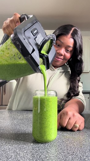 Super Green Smoothie Recipe with Spinach and Kale