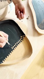 How to do sgraffito ❤️ ••• Follow @pottery.and.poetry for more! | The Ceramic School