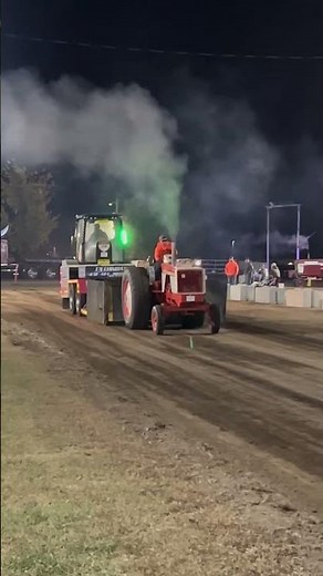 Allis Chalmers 180 Diesel Tractor Pull #allischalmers #allischalmerstractor #farming #farmequipment