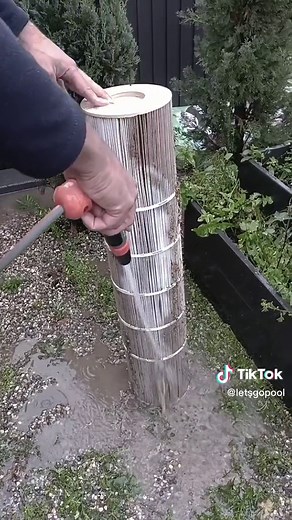 Nettoyage d'un filtre à papier de piscine: Satisfaisant!