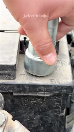 An excellent battery terminal cleaning brush. #tool #diy #sparky #electricaltools #Carmaintenance
