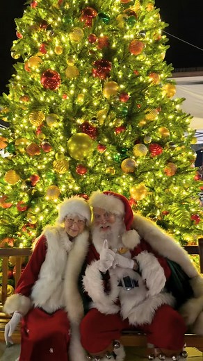 We felt the magic at this year's Tree Lighting! ✨🎄 Santa and Mrs. Claus brought plenty of cheer. Thank you all for coming out, spreading joy, and supporting The Food Bank for Monterey County! | Del Monte Shopping Center