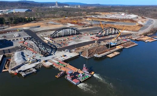 Watch: Portal North Bridge Arch Floats Down Hudson River