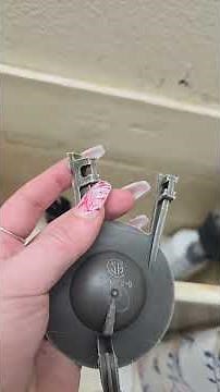 Replacing toilet valve & flapper #easypeasy #ificandoityoucandoit #toiletvalve #toiletflapper #diy