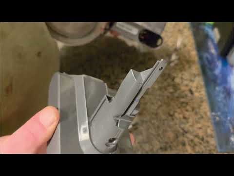 #1 Dyson Cordless Won't Charge? New Battery Trick Takes 3 Minutes