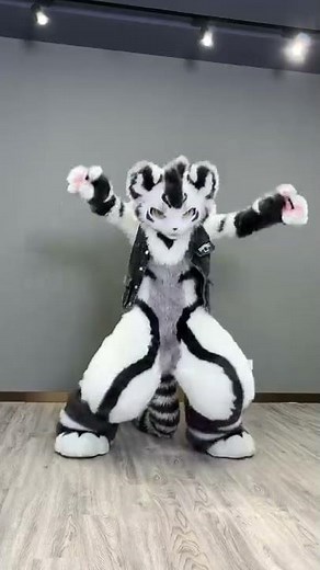 封神！！！兽人翻跳ITZY-Wannabe【银碳】【兽装舞蹈】#furry #舞蹈