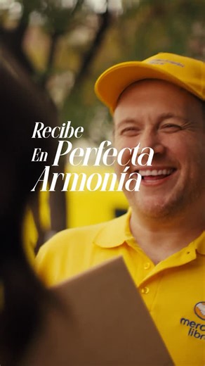 Mercado Libre Chile on Instagram: "Disfruta la perfecta armonía de pedir al instante y recibir gratis con el envío más rápido de Chile 📦🚀"