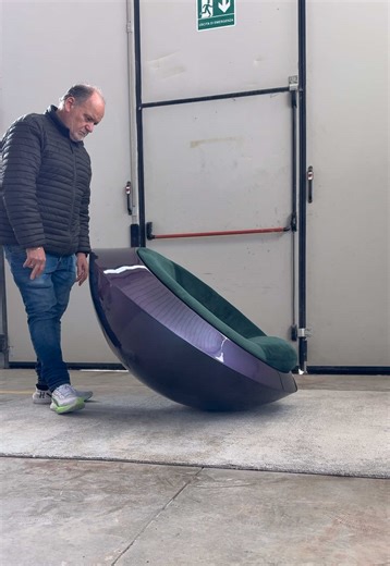 The world first CAMALEONTE finish on this MINI UFO Chair.. #mavimatt