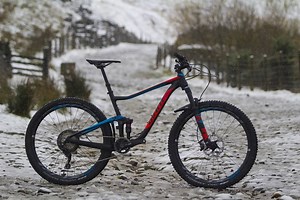 16K views · 336 reactions | Redesigned for 2017, the new Anthem is without doubt the most fun and capable cross country bike that Giant Bicycles has ever produced. We've been testing the Anthem 1, which features a 120mm travel Fox 34 fork, a Giant dropper post, and proper wide bars with a short stem. Ready for the full review? Then check it out at singletrackworld.com/reviews | Singletrack Mountain Bike Magazine | Facebook