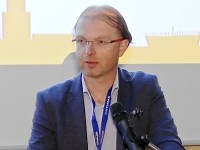 Leczenie endoskopowe zmian typu LST w odbytnicy