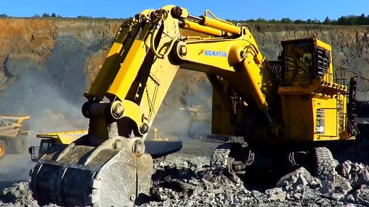 #komatsu #PC3000 #loader #excavator #transporting Komatsu PC3000-6 Loading Blasted Rock