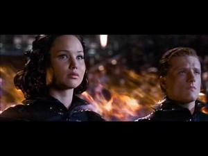 The Hunger Games: Katniss and Peeta Tribute Parade Scene [HD]