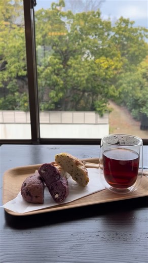 レトロな街 玉島 on Instagram: "irodoriさんで米粉ドーナツが販売スタート▶️✨ 店内でも飲食可能なので、 まったりモーニングやカフェにぴったり☕️❣️ ぼっけぇきて屋さんでの販売もございます♪ 詳しくはお店のInstagramをチェック✅ rirodori 🍩@irodori_shaved.ice 倉敷市玉島中央町3丁目1-39 リンデン美容室 2階 営業時間 定休日 木曜日・他 10:00-無くなり次第閉店 #玉島 #玉島グルメ #倉敷 #倉敷グルメ #倉敷カフェ"