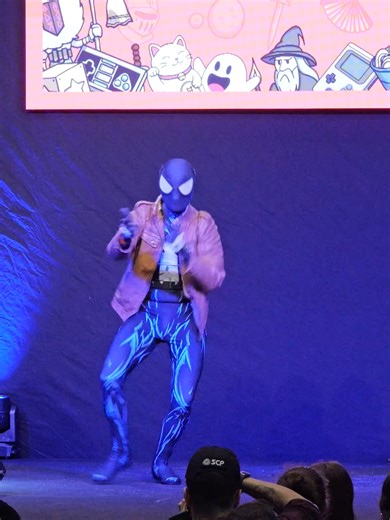 Geek Days winter Lille 2025 Cosplay @ Cosplay catwalk 85 #cosplay #cosplayer #cosplayeuse #défilélibre #défilélibrecosplay #videocosplay #catwalk #animecosplay #gamecosplay #geekdays #geekdayslille #wintergeekday #geekdayslille2025 #wintergeekdayslille #geekdayswinterlille #france #lille #grandpalais #lillegrandpalais