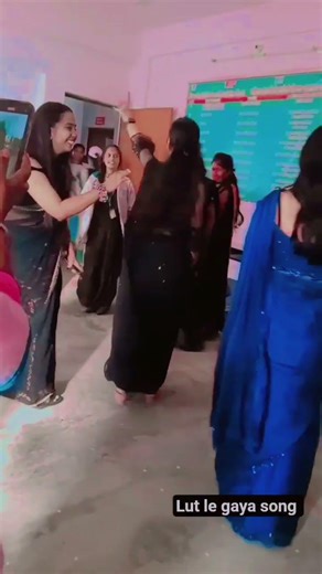 mere dance video me aap ka svagt hai song menu lut le gaya #dans😍