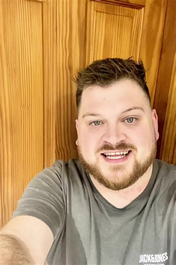 |Scott| ⚫️🟡⚫️🟡 (@scott_vizualise)’s videos with original sound - Sex-C67