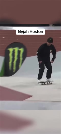 Nyjah Huston skateboarding.