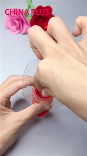 316K views · 205 reactions | This blogger made a self-inflating puffer fish using a balloon and a spoonful of vinegar and baking soda. #FunChina #Foryou | China Plus Culture | Facebook